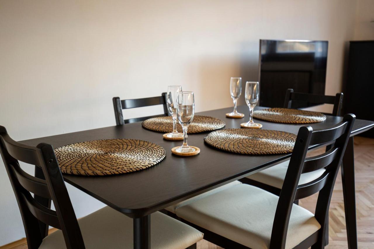 Spacious 2br Flat In The Centre With The Best View Apartmán
